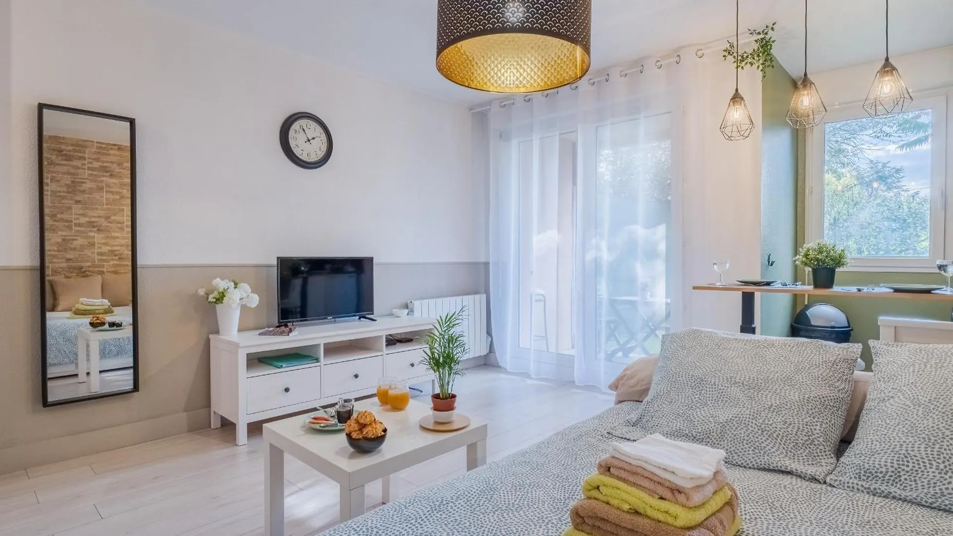Les Elfes - Avec Entree Autonome, Clim Neuve, Jardin, Parking Prive & Gourmandises Offertes ! - Apartment Toulouse